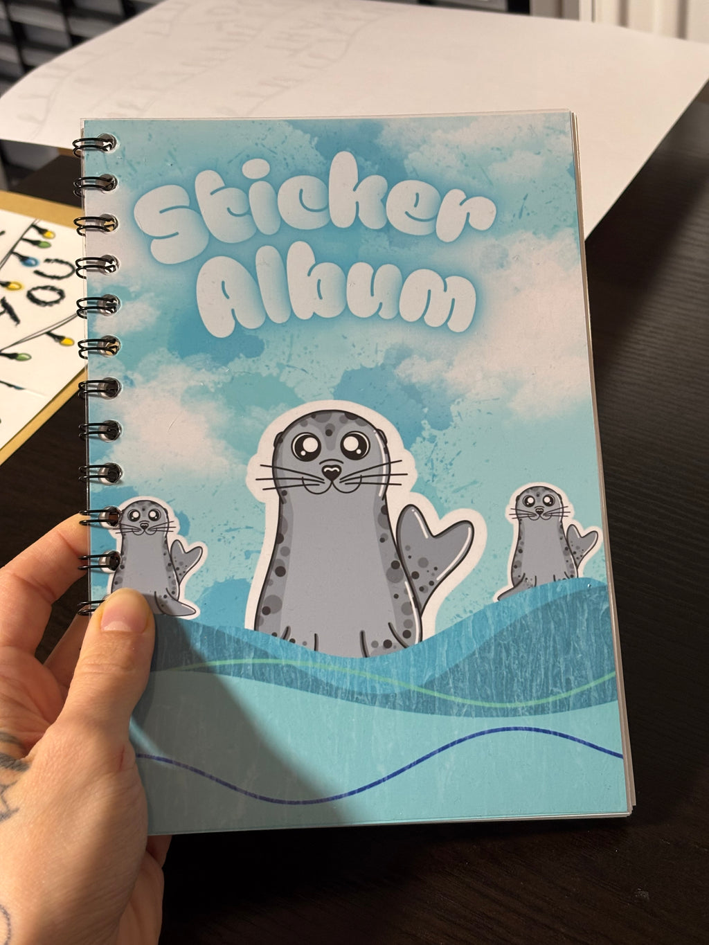 Stickeralbum, Drahtbinderücken, Silikonseiten