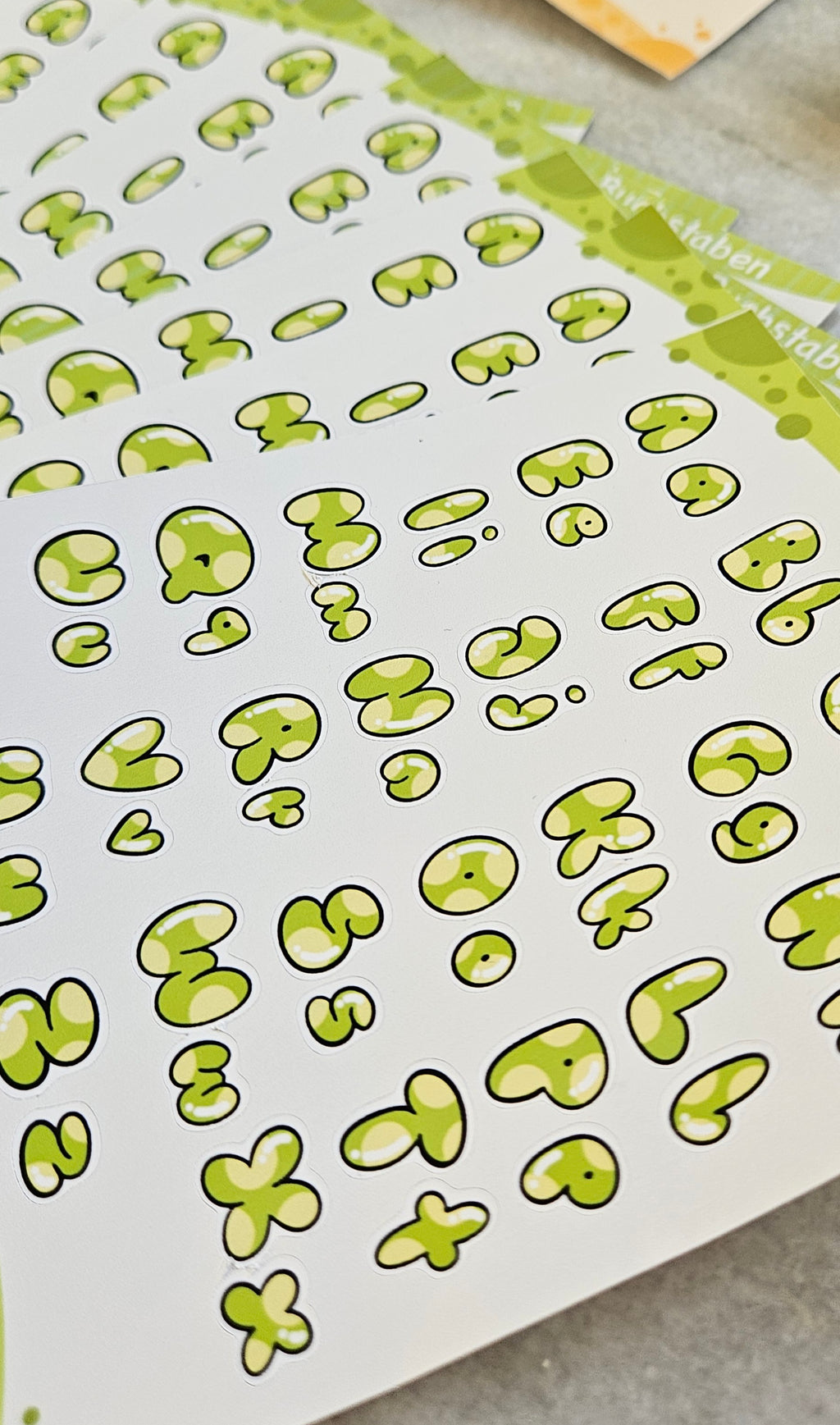B-Ware Stickerbogen - Buchstaben